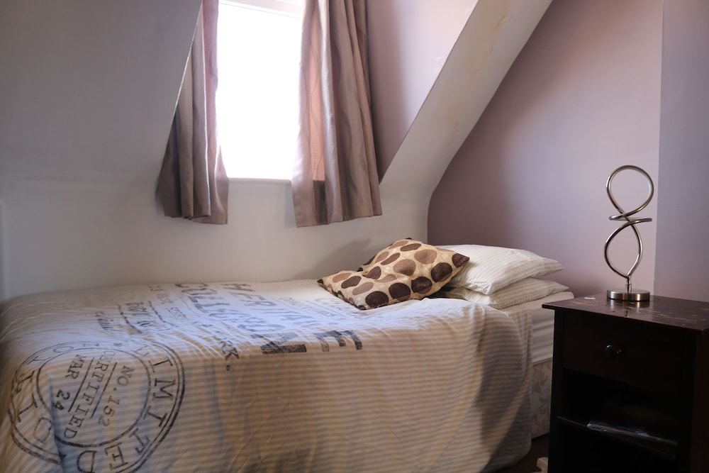 Single Room photo 3