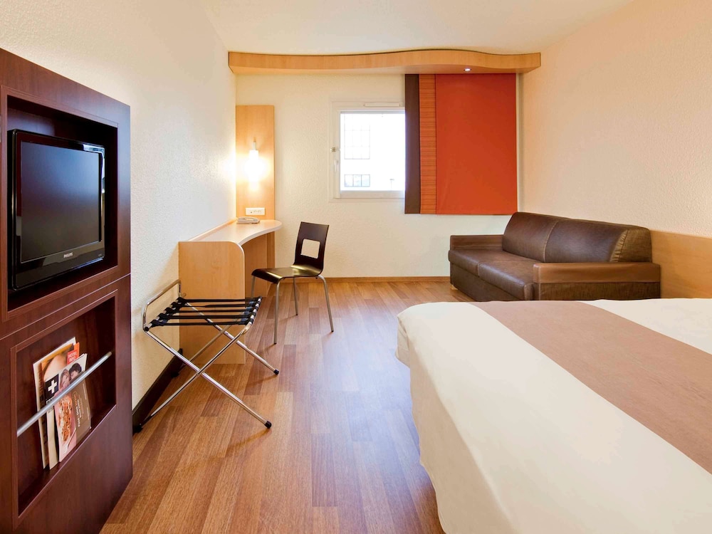 Standard Double Room, 1 Double Bed with Sofa bed - Photo 1