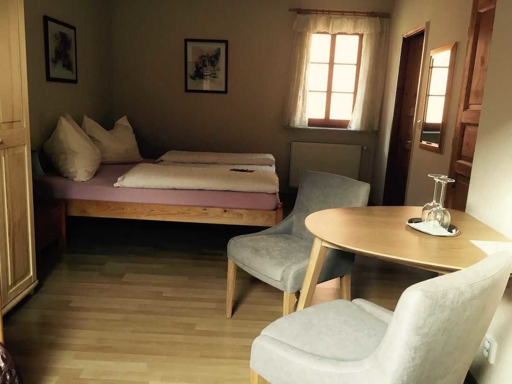 Classic Quadruple Room - Photo 1