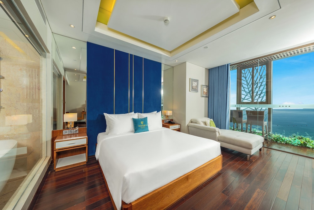 Mandila Suite with Ocean Front photo 1