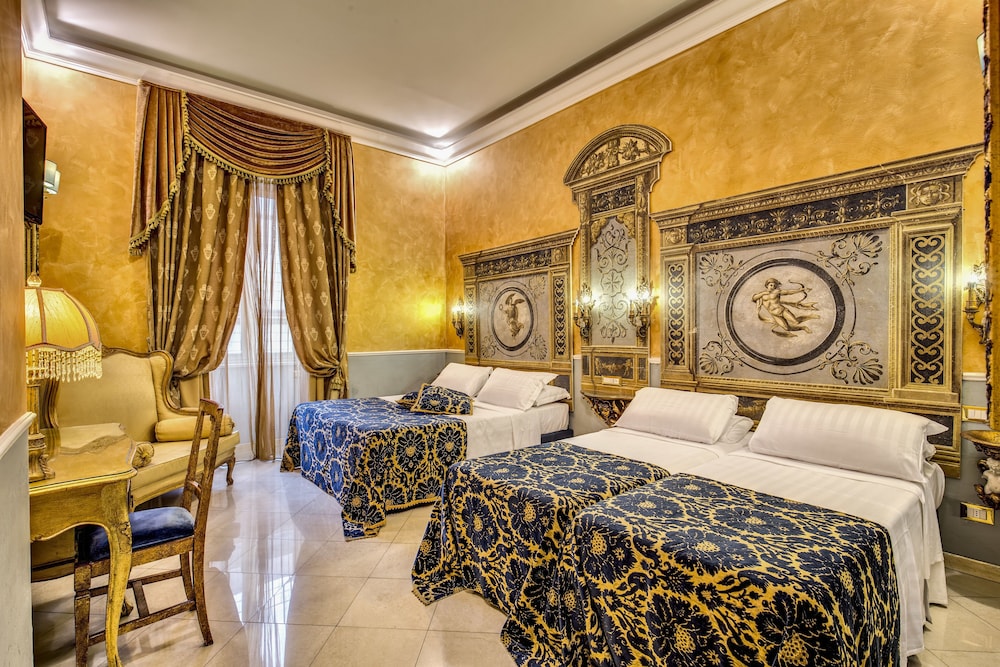 Classic Room, 2 Queen Beds photo 2