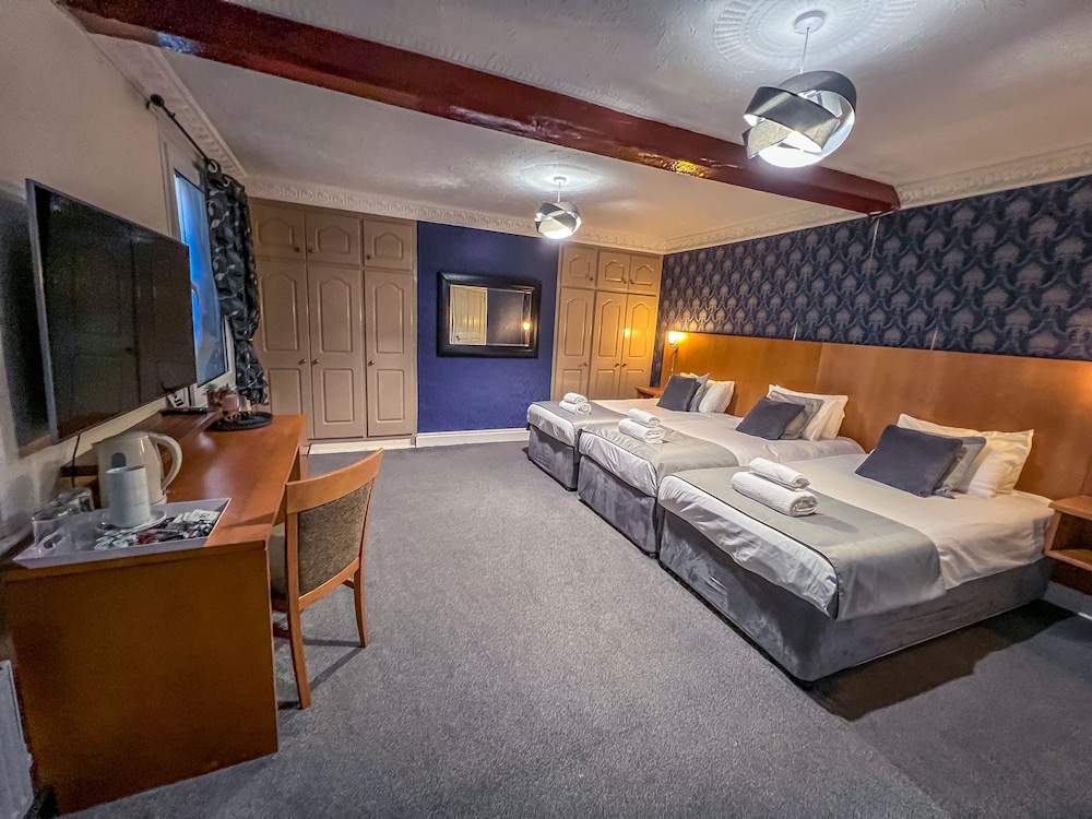 Premium Triple Room, Ensuite, Harbor View