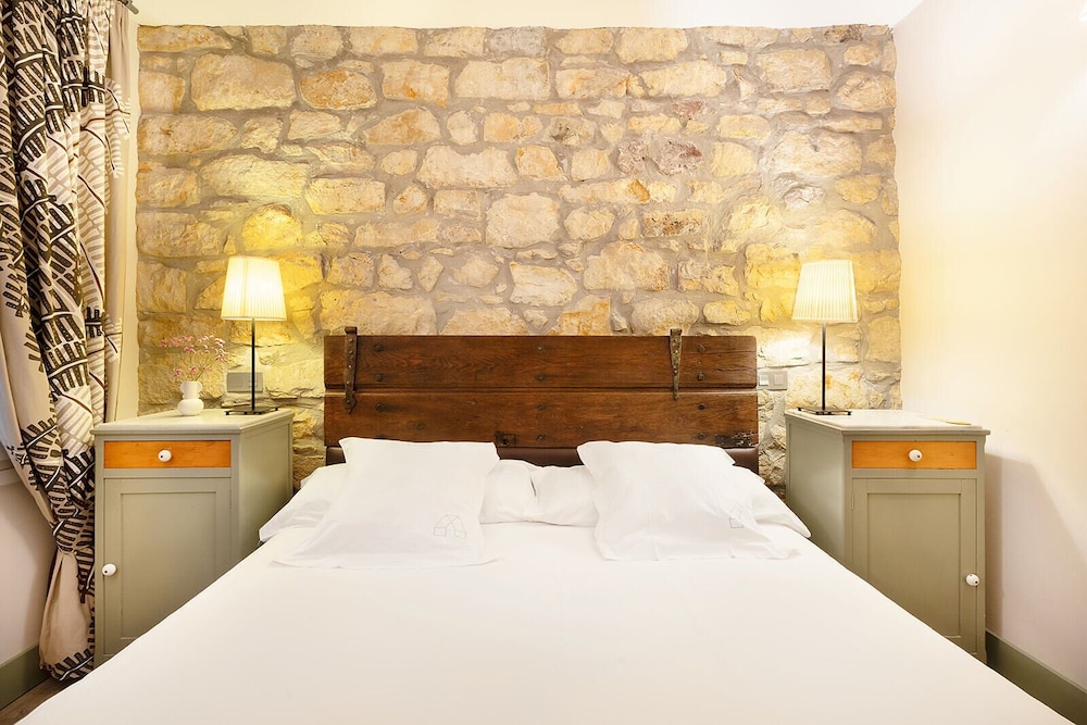 Double or Twin Room photo 3