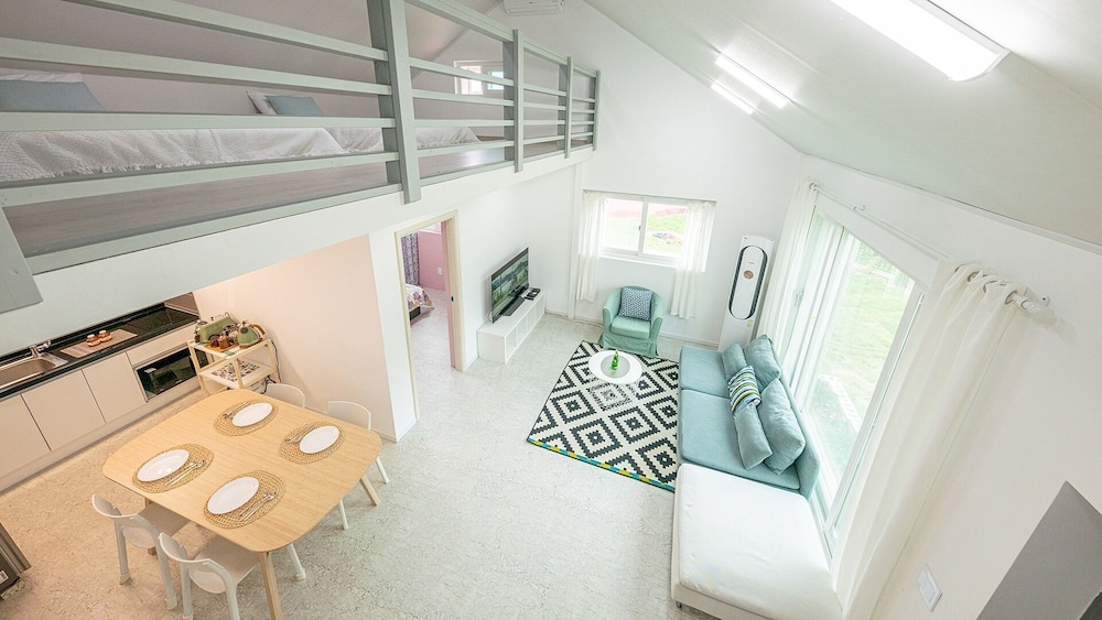 Family House photo 1