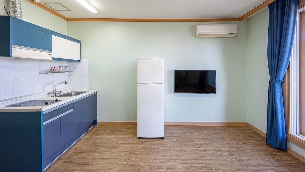 Basic Room, 1 Bedroom (Haerooming 1cheung(withpet)) photo 2