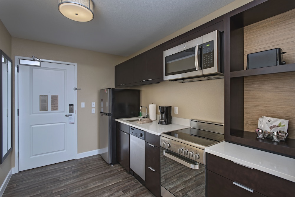 Suite, 1 Bedroom photo 3