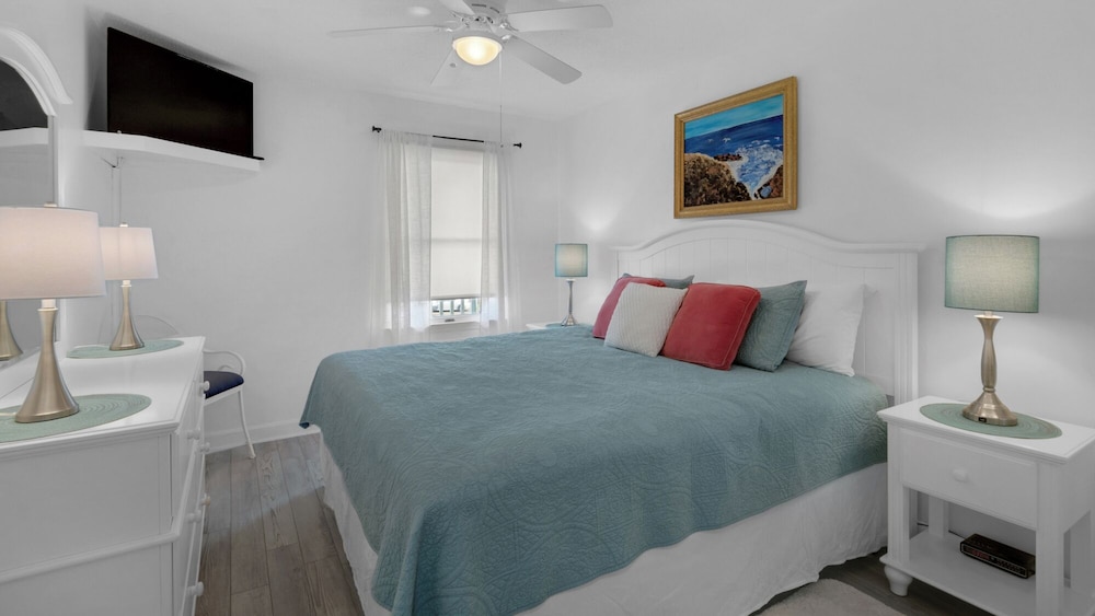 Condo, Multiple Beds, Balcony, Ocean View (Mistral 11) photo 1