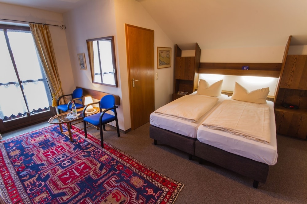 Comfort Double Room, 1 King Bed photo 3