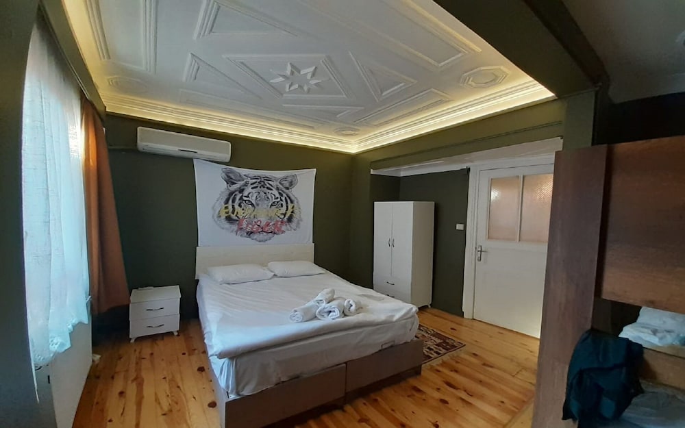 Deluxe Double or Twin Room photo 1
