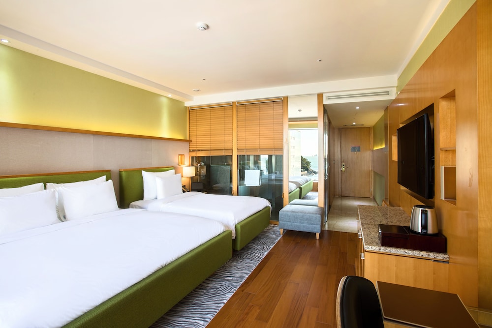 5.Ocean View Family King Room photo 3