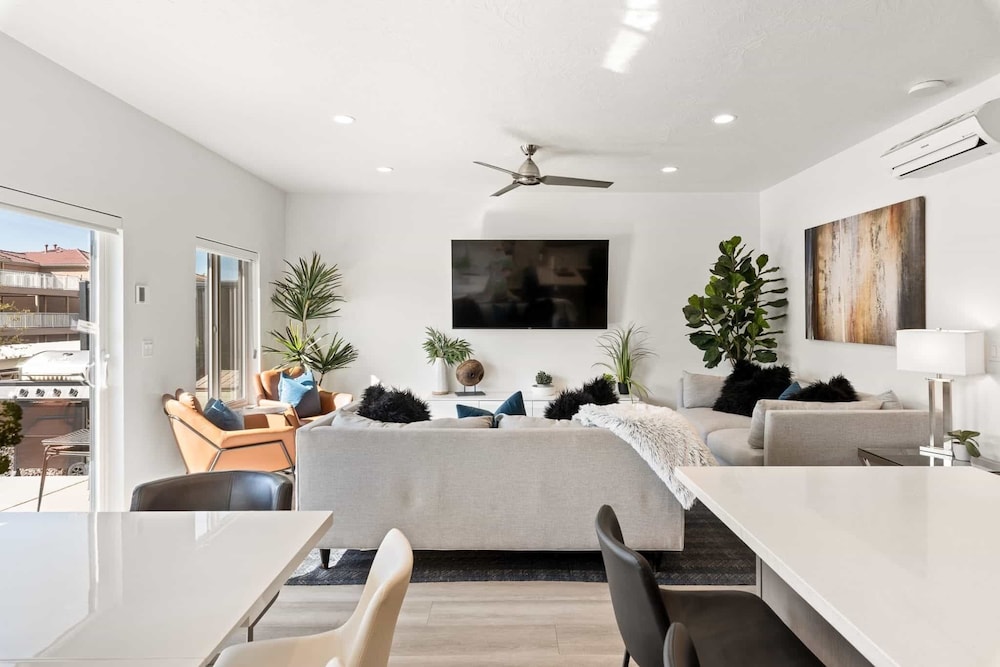 Townhome, 5 Bedrooms photo 1