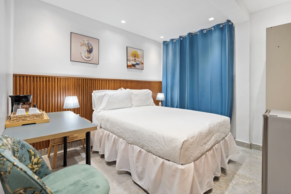 Comfort Room, 1 Queen Bed, Non Smoking, Private Bathroom photo 1