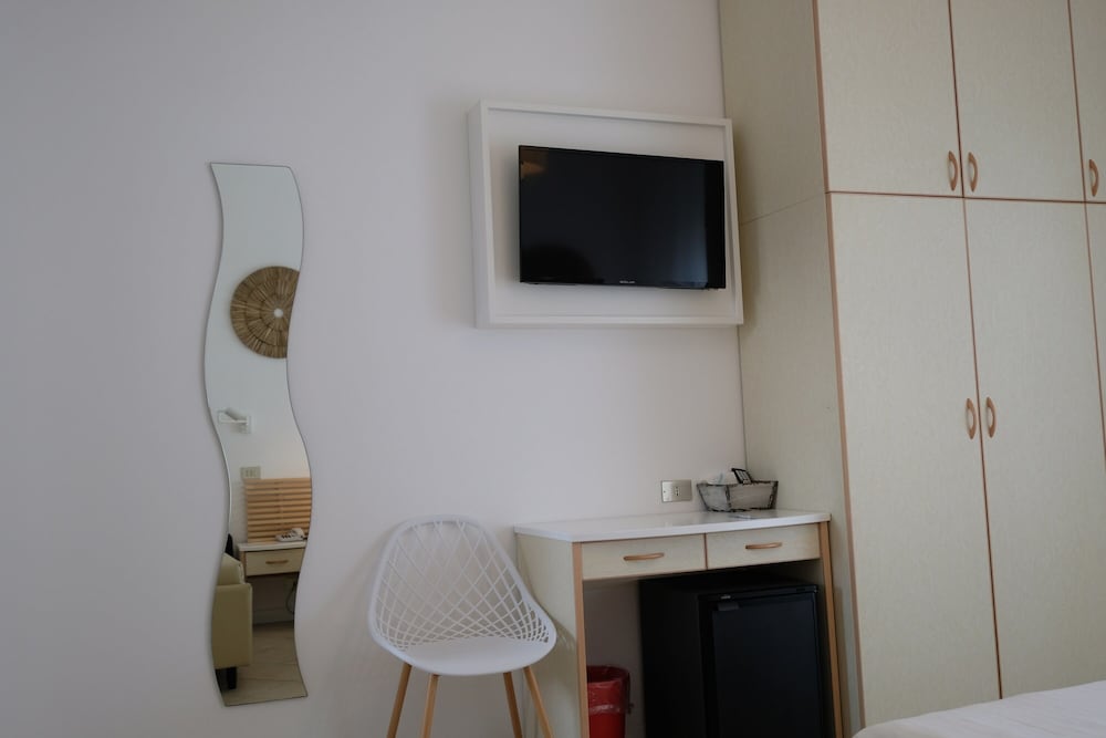 Classic Double Room - Photo 4