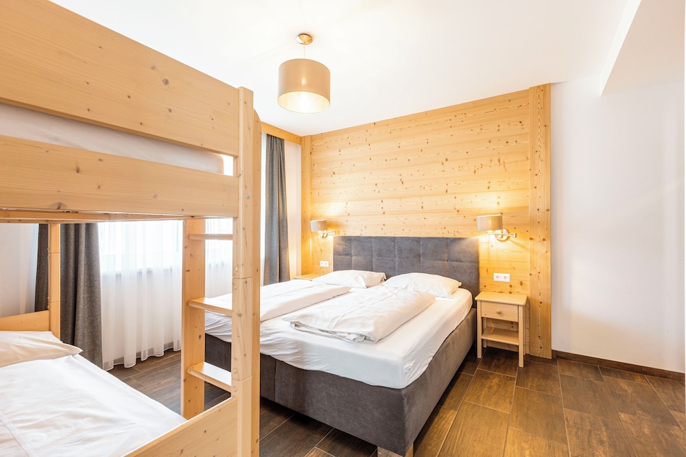 Chalet #30  für bis zu 10 Personen mit Sauna photo 1