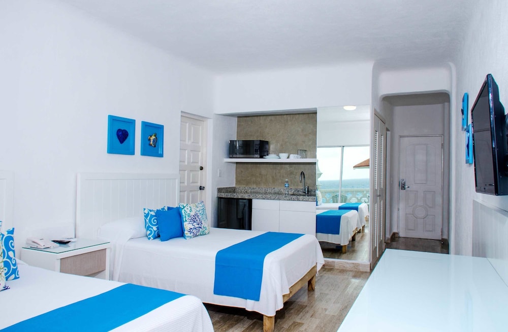 Deluxe Room, Ocean View photo 2