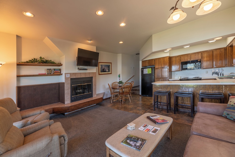 Comfort Suite, 1 Bedroom, Mountain View photo 1