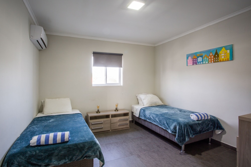Family House, 2 Bedrooms, Kitchen