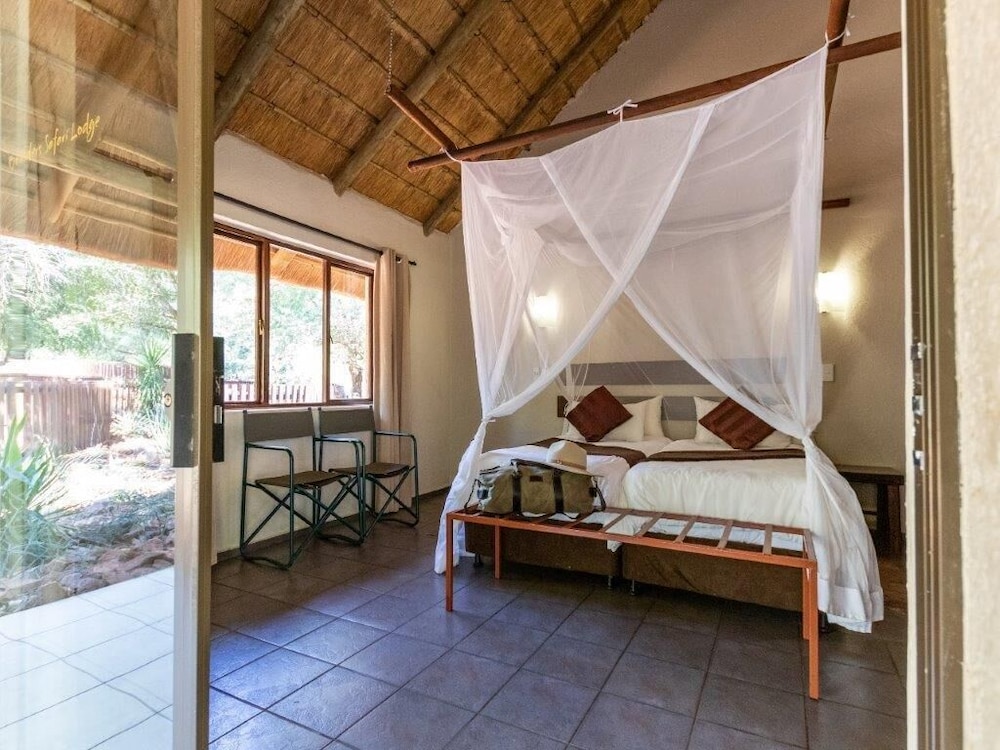 Thatched Chalet photo 3