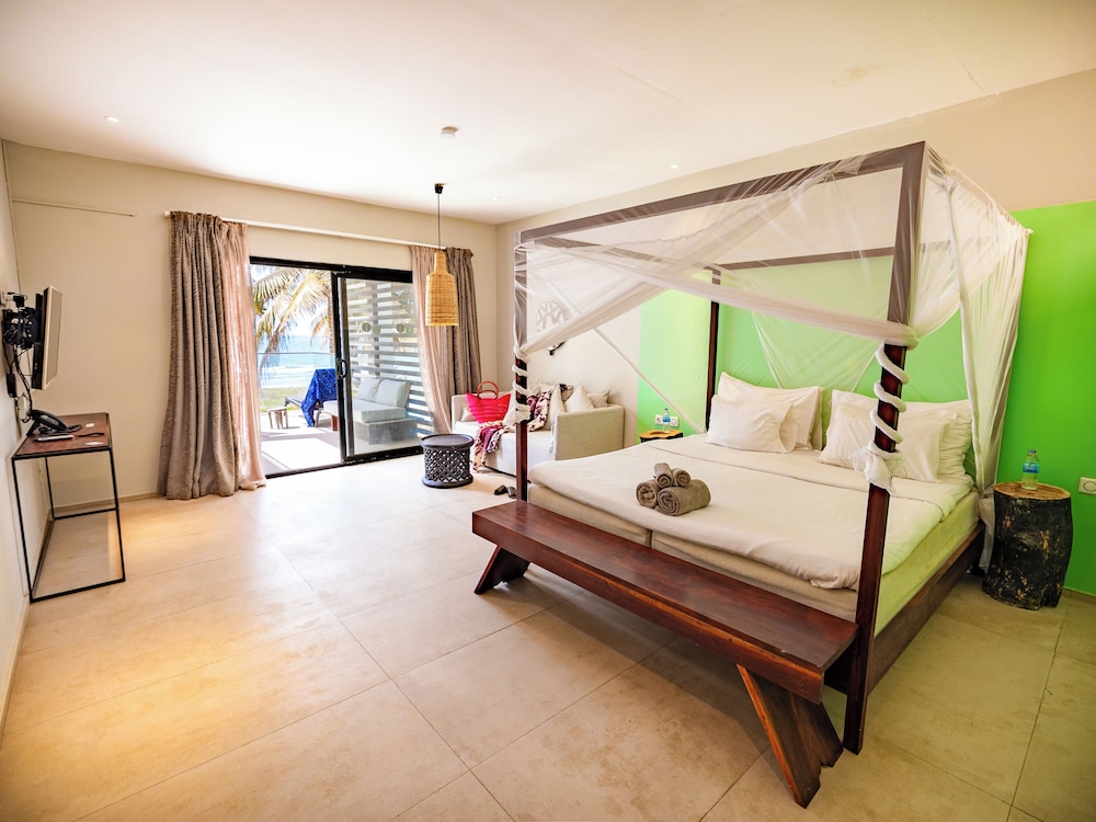 Premium Room, Ocean View - Photo 12
