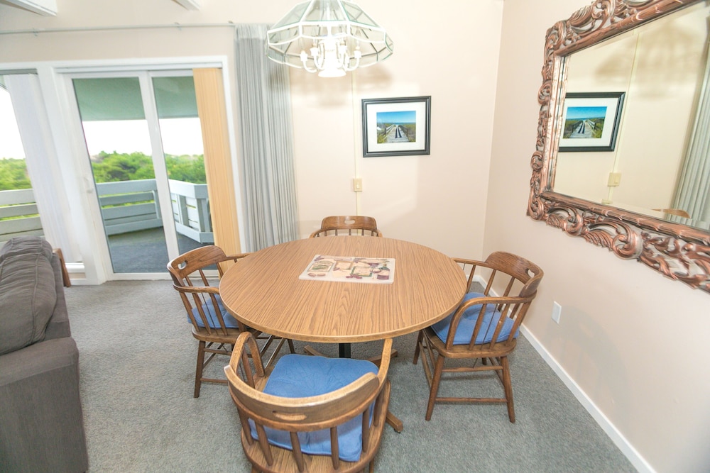 Premium Room, 1 King Bed with Sofa bed, Kitchen, Ocean View (Premium One Bedroom Deluxe Unit-Room) - Photo 4