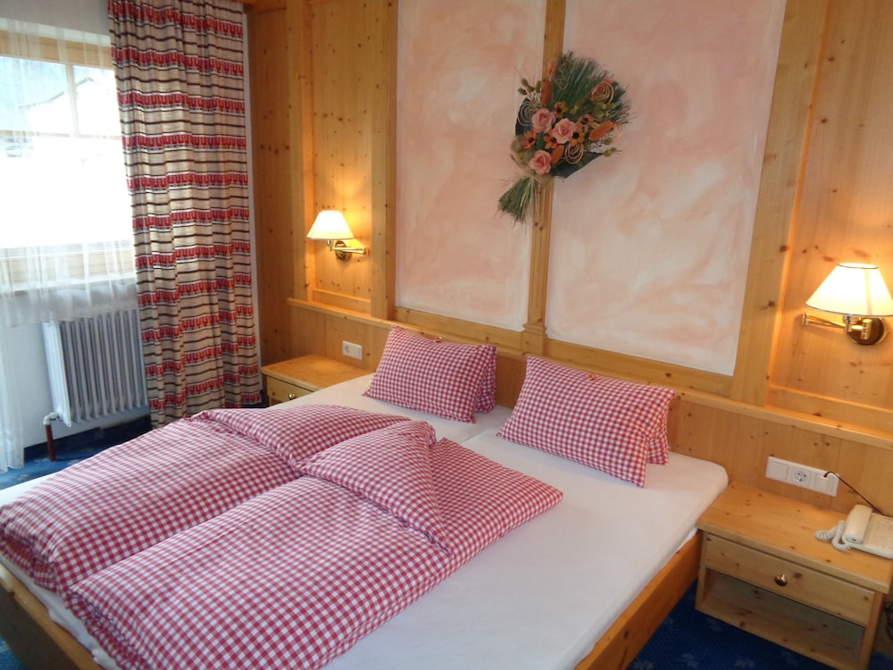 Double Room, Balcony, Mountain View photo 1