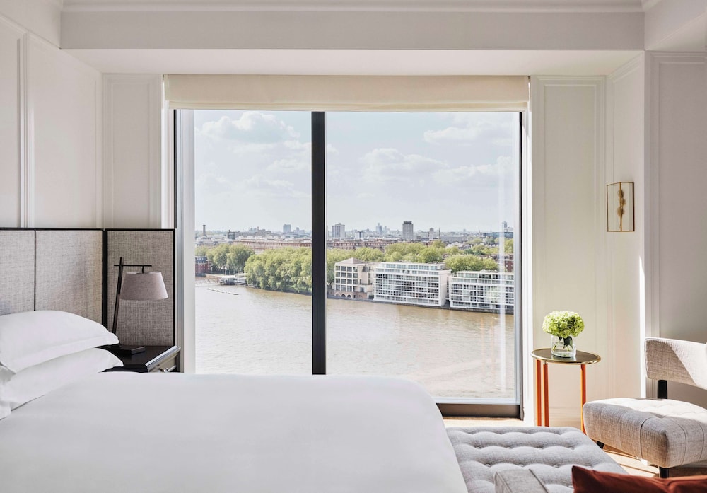 Deluxe Suite, River View (Park)