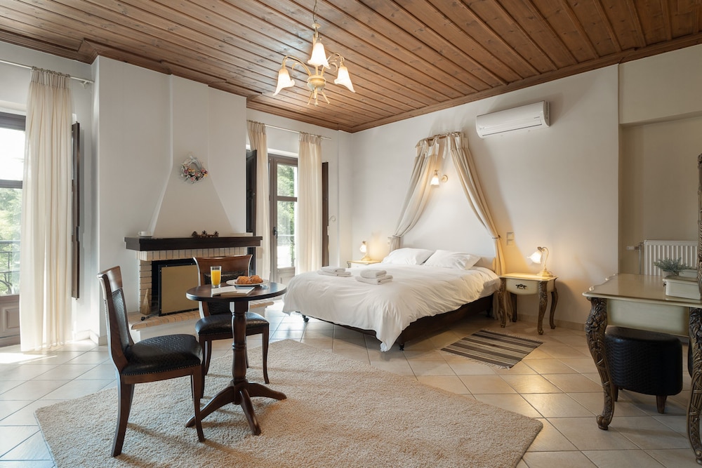 Family Room, Mountain View