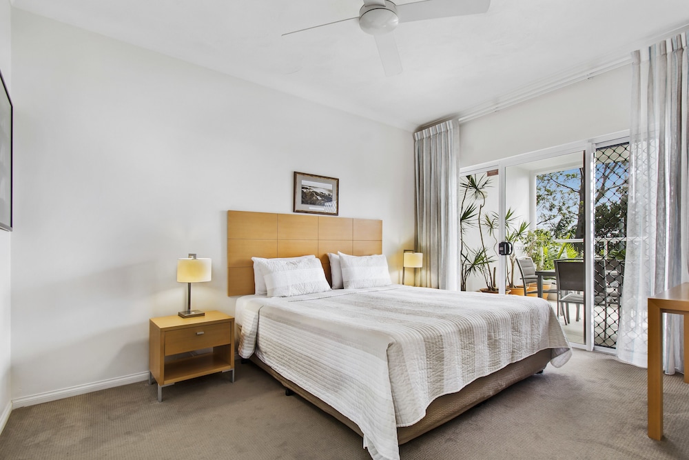1 Bedroom Deluxe Apartment, Garden View