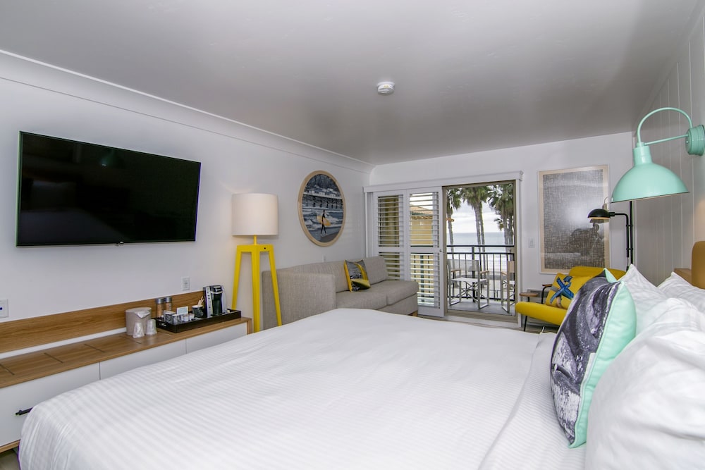 Standard Single Room, 1 Bedroom, Oceanfront - Photo 3