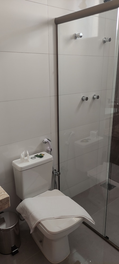 Deluxe Room - Photo 6