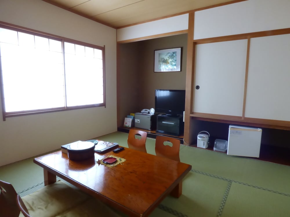 Japanese Style Room For 6 People photo 3
