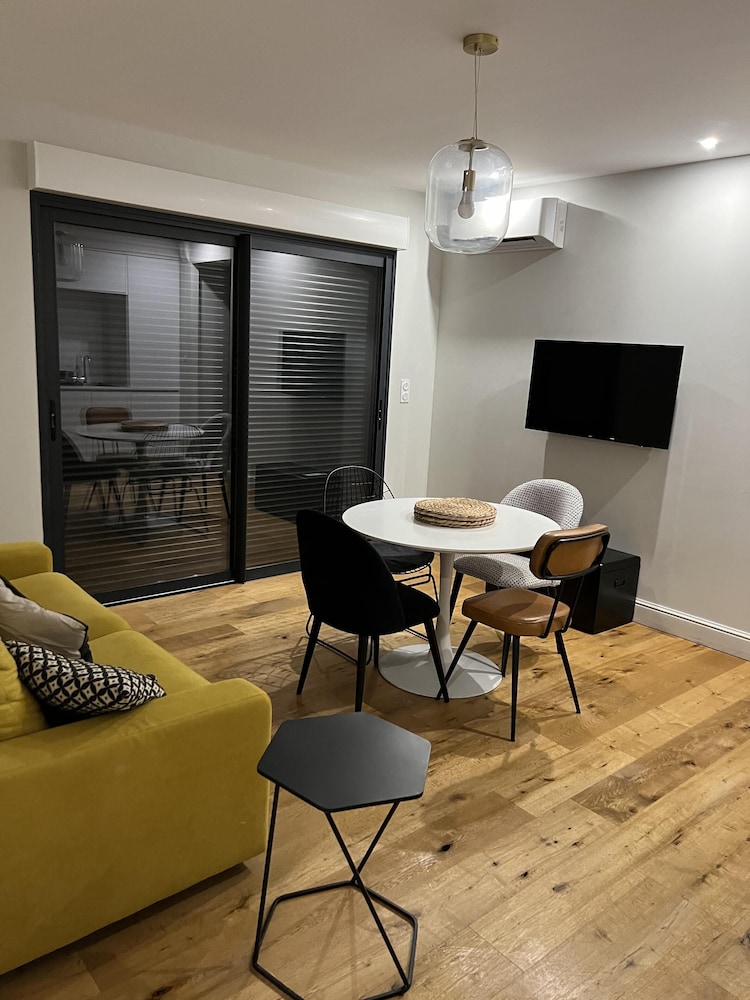 Deluxe Apartment, Ensuite - Photo 22