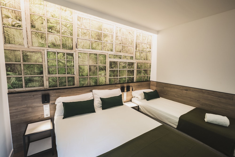 Superior Double Room, City View photo 2