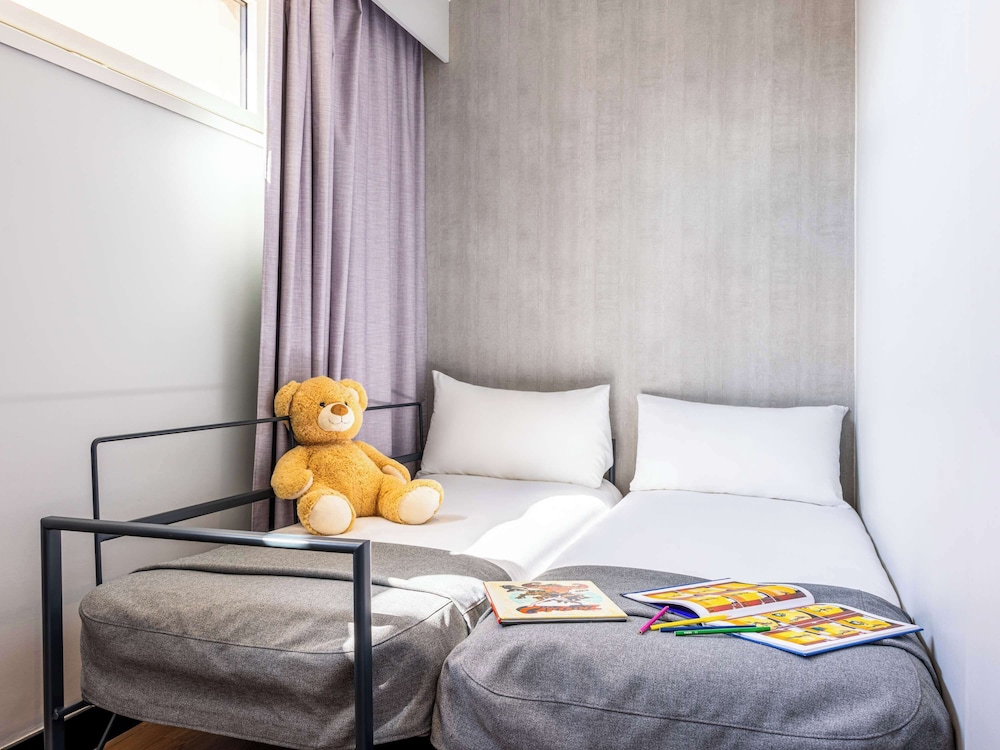 Standard Room, 2 Twin Beds - Photo 3