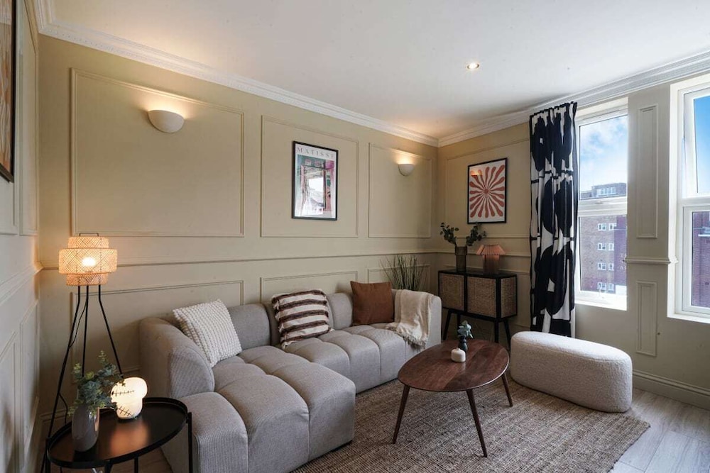 Apartment (2 Bedrooms)