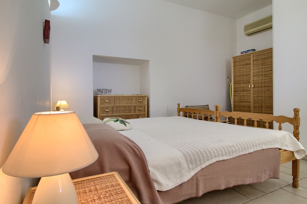 Apartment (1 Bedroom)