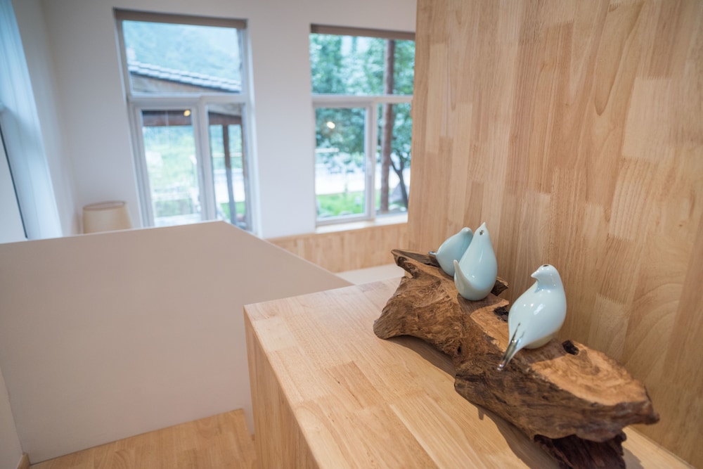 Superior Duplex for Four with Courtyard photo 3