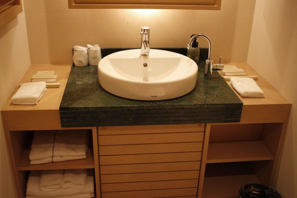 Standard Double Room, 1 Queen Bed, Non Smoking, Private Bathroom photo 2