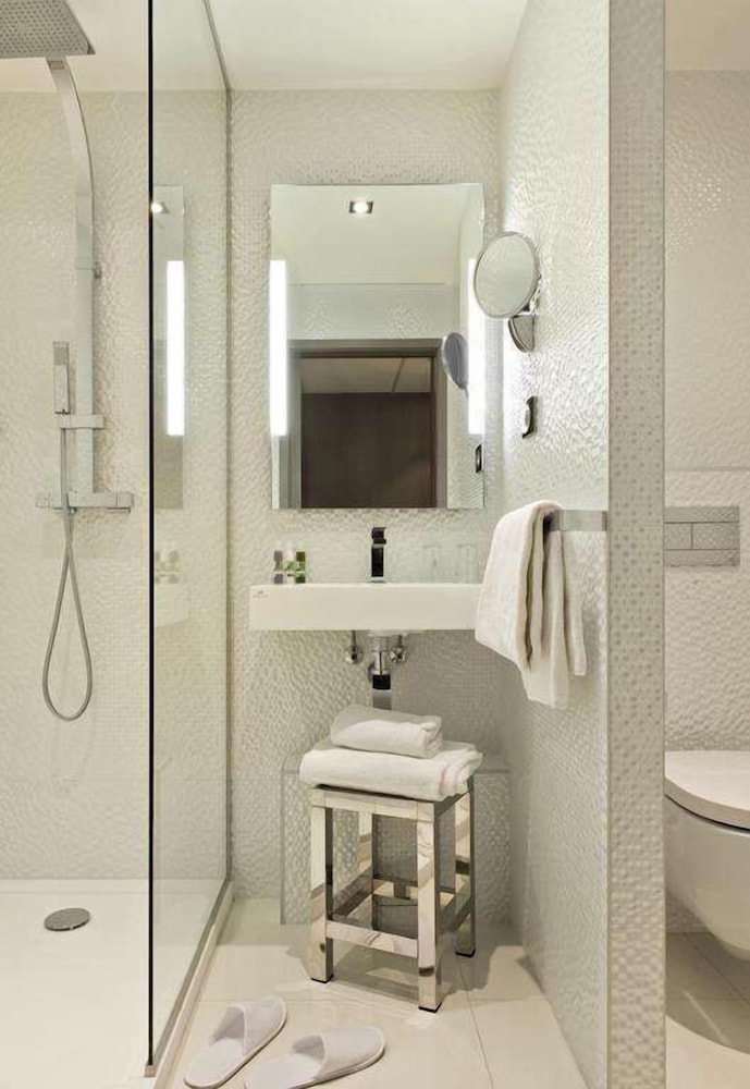 Standard Double Room - Photo 3