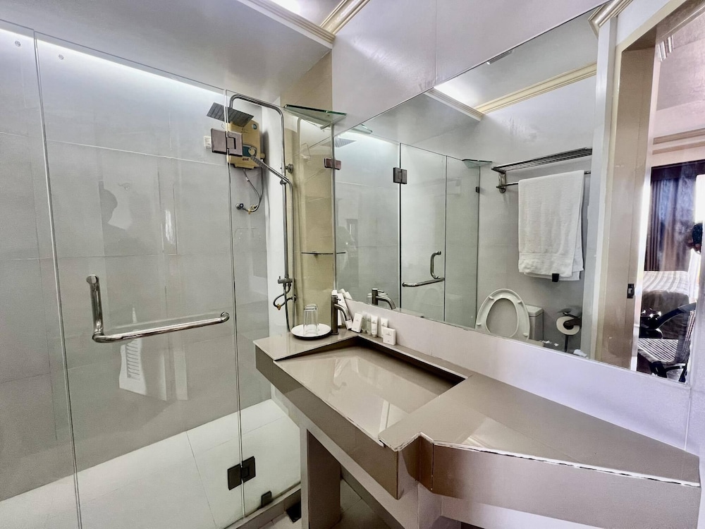 Executive Suite photo 3