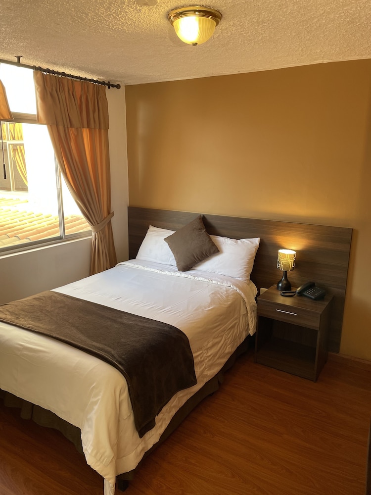 Standard Room photo 3