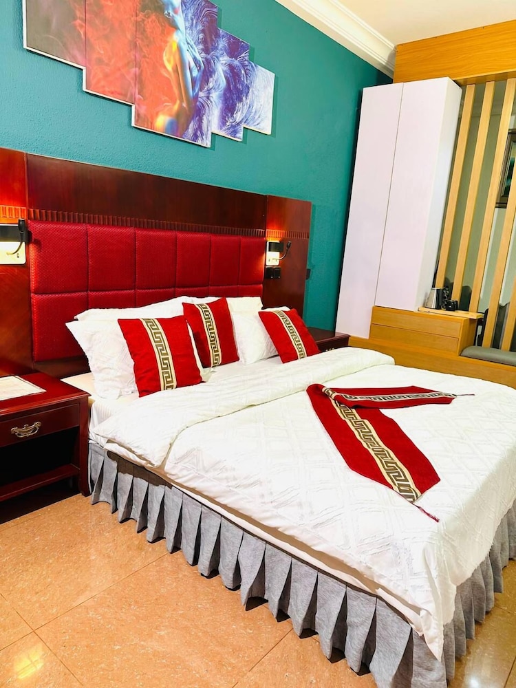 Deluxe Room, City View photo 2
