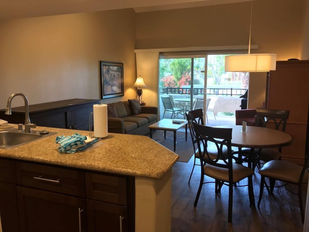 One Bedroom - Photo 8