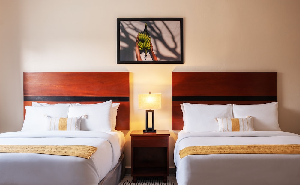 Standard Room, 2 Queen Beds photo 1