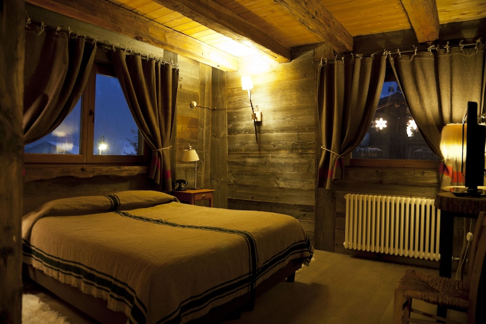 Junior Suite, Ground Floor (CHALET)