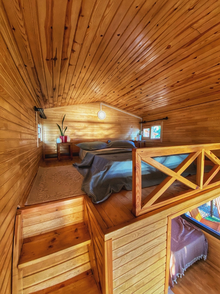 Deluxe Bungalow, Fireplace, Beachfront