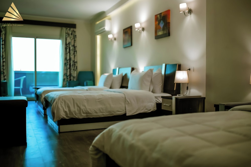 Deluxe Triple Room, Balcony (Pyramid view) - Photo 3
