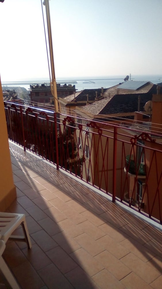 Geräumiges Apartment mit Meerblick-Terrasse in Genua Pegli, Foto 12
