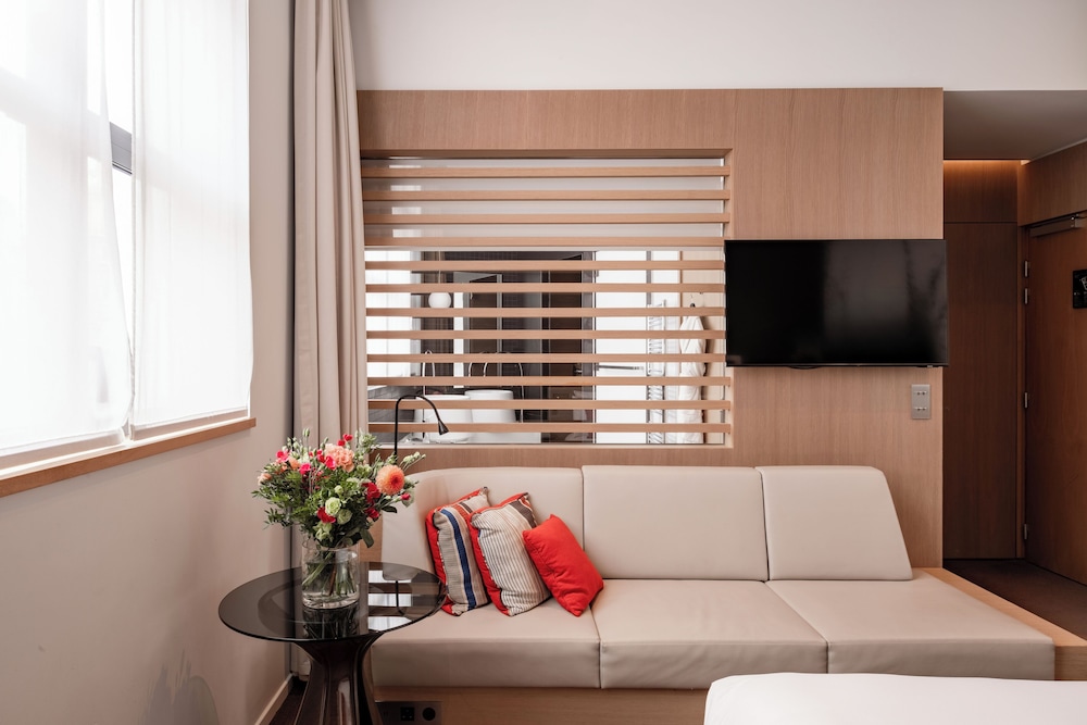 Junior Suite, Connecting Rooms
