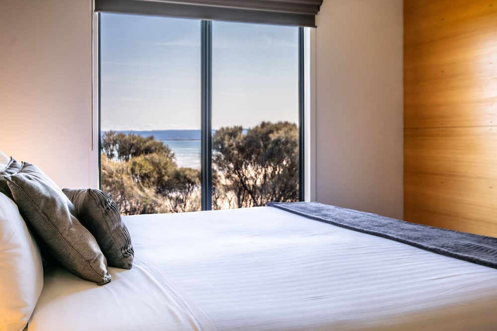 2 Bedroom Apartment Beachfront photo 2